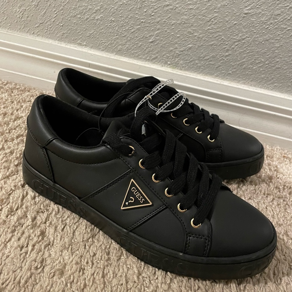 Guess Sneakers